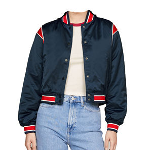 Chaqueta universitaria de satén a la moda, chaqueta de béisbol Bomber OEM con diseño de parche con logotipo en el pecho, chaqueta universitaria - Product Image 3