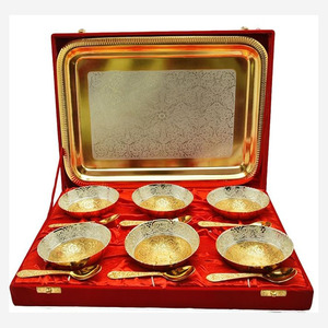 Hot Selling Eco-Friendly Finest Quality Polished Brass Classic Customizable Giftware Bowls Set Flower Motif Two Tone Gold Silver - Product Image 5