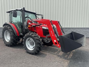 Tractor Massey Ferguson 4707 con cargador frontal, tractor agrícola rojo en venta, listo para enviar - Product Image 1