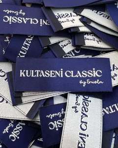 Etiqueta tejida de ropa de marca personalizada 100%, alta calidad, 2x5cm, etiqueta cuadrada de tela para ropa, pliegue final/Logotipo de pliegue central caliente - Product Image 5