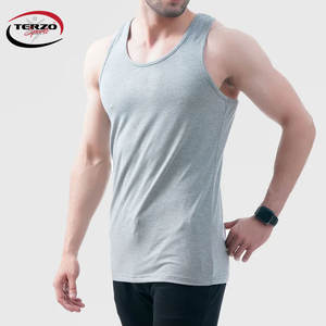 Camiseta de entrenamiento informal para hombre, camiseta sin mangas transpirable de secado rápido, camiseta atlética de talla grande hecha de poliéster y LICRA OEM - Product Image 2