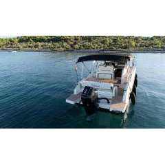 Quicksilver Activ 875 Sundeck, yacht à moteur de loisirs sportifs parfait, 2024, 8,75 m x 3,00 m, pour activités nautiques - Product Image 2