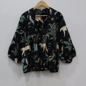 Kyra ชุดเดรสโลโก้ด้านหน้าแบบเสื้อทูนิคอลึกพิมพ์ลายป่าขนาดเล็กสไตล์ลำลอง - Product Image 6