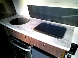 Fournisseur de camping-car d'occasion de classe B, modèle Air Stream Interstate 3500 Lounge, année 2016 - Product Image 5