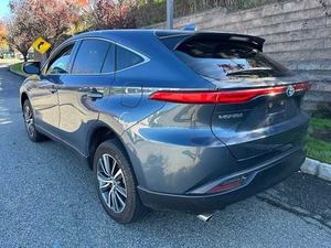 LIMPIO 2023 To-yo-ta Ve_n_za LE AWD - Product Image 4