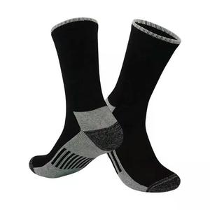 Offre Spéciale Chaussettes de sport antidérapantes de haute qualité pour la course à pied Soccer Grip New Sports Crew à prix raisonnable - Product Image 1