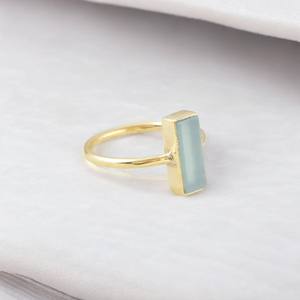 แหวนพลอยคาลซิโดนีสีน้ำที่สวยงามแหวนชุบทองทำด้วยมืออัญมณีธรรมชาติ925เครื่องประดับเงินสเตอร์ลิง - Product Image 2