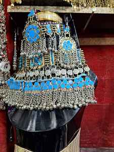 Ensemble de boucles d'oreilles collier à la mode en acier inoxydable léger et respirant pour les mariages de fiançailles haute performance col complet - Product Image 5