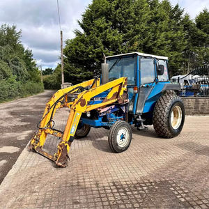 Tracteur agricole FORD 4110 54HP 4WD avec chargeur Bomford, transmission par engrenages, garantie de 2 ans sur le moteur et la pompe - Product Image 1
