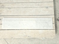 Plinthe en marbre blanc Ibiza de qualité supérieure 20x30, polie, fabriquée en Turquie, pour salles de bain, cuisines, douches et murs de villas - Collection 2025
