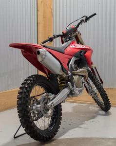 2026 Meilleure vente aux enchères commerciale Desmo450 449.6cc 63.5hp 46.kW 9,400rpm Prêt à être expédié - Product Image 3