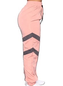 Nouveauté Ensemble coupe-vent 100% polyester pour femmes Gym Fitness Femmes Survêtements Vêtements de sport Femmes Ensembles coupe-vent - Product Image 4