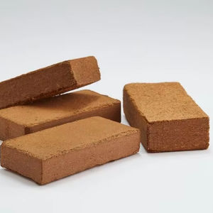 Briqueta de cocopeat biodegradable de la mejor calidad, uso perfecto, invernadero, agricultura, horticultura, hidropónica, fabricación de Sri Lanka - Product Image 1