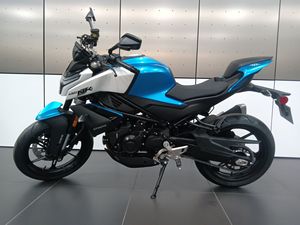 Prix direct usine Nouvelle moto de route CFMOTO 450NK 450cc 6 vitesses avec écran TFT, ABS, certifiée CE, OEM, industrielle, garantie 2 ans - Product Image 5