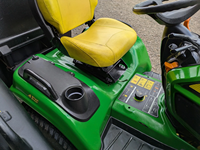 Tractor cortacésped diésel John Deere X794 con dirección en las 4 ruedas y sistema de recogida de césped de 3 bolsas Power Flow