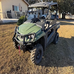 Vehículo utilitario John Deere Gator XUV560 diseñado para trabajos exigentes y viajes suaves, con ingeniería de calidad premium. - Product Image 3