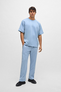 เสื้อยืดคอกลมชายขนาดใหญ่สีทึบเสื้อยืดไหล่ตกผ้าฝ้าย100% สำหรับผู้ชายผลิตในปากีสถาน - Product Image 4