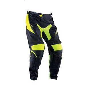 Pantalones de Motociclismo Transpirables de Cuero para Hombre, Ropa Protectora para Motociclismo y Automovilismo, Pantalones de Moto con Armadura, Hechos en Pakistán - Product Image 4