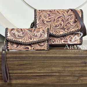 Venta directa de fábrica 2025 nuevo bolso cruzado de cuero genuino y cartera de mano de cuero genuino conjunto de 2 piezas para mujer - Product Image 1