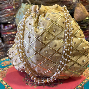 กระเป๋าใส่ดอกไม้สำหรับงานกลางคืนหลากสีลายปักแบบดั้งเดิมสวยงามสวยงามกระเป๋าใส่ทำงานเจ้าสาว - Product Image 1