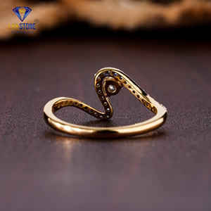 Lab-Stone Party Wear Bague en diamant 0.287 TDW Diamant taille ronde Or jaune Couleur EF-VS - Product Image 4