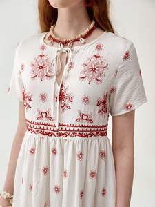 Robes élégantes Niche Dentelle Patchwork Réception Taille Robe Femme Impression Broderie Fée Longue Robe Florale - Product Image 4