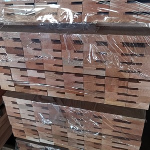 Plinthes décoratives en bois massif Nyatoh - Product Image 6