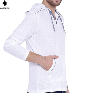 เสื้อฮู้ดสวมหัวของผู้ชายผ้าฝ้ายโพลีเอสเตอร์ผ้า100% น้ำหนักเบาดีไซน์ตามต้องการสำหรับฤดูหนาว - Product Image 3