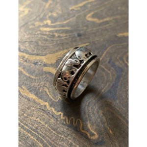 Fashionable Elephant Spinner <b>Ring</b> 8.8 Grams Gold Invisible Setting Claw Inlay Statement Animal Style Perfect Gift - Product Image 1