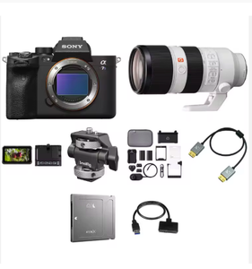 Cámara sin Espejo A7S III Nueva/Sin Usar con Lente de 70-200 mm F/2.8 y Kit de Grabación RAW - Product Image 1