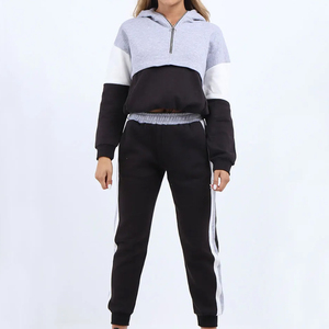 Conjunto de chándal Jogger personalizado de algodón de gran tamaño para mujer, ropa deportiva recortada, chándal informal para invierno - Product Image 5