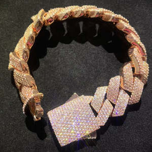 Bracelet en diamant Baguette Moissanite VVS de haute qualité Bracelet cubain plaqué or massif 18 carats Bracelets porte-bonheur pour hommes et femmes - Product Image 2