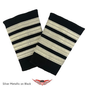 Épaulettes de capitaine à quatre barres, argentées métalliques sur bleu marine, épaulettes de grade à quatre barres - Product Image 4