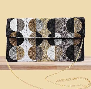 Pochette de haute qualité en soie brodée de fleurs, avec logo personnalisé, emballage personnalisé, chaîne d'épaule – Broderie et travail au point de croix - Product Image 1