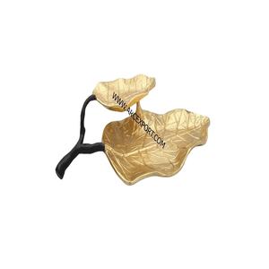 Bol et plateau de fruits secs en métal doré en forme de feuille Merveilleux Design Centre de table Collations et dattes Bol à chips et à trempette - Product Image 1