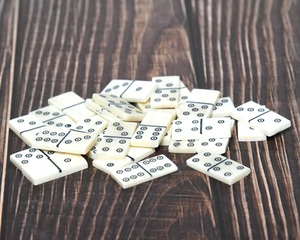 Cao theo yêu cầu sản phẩm xương trâu <span class=keywords><strong>Domino</strong></span> 28-chiếc trò chơi bàn theo chủ đề thể thao màu trắng với giá thấp nhất từ thủ công mỹ nghệ muawiyah - Product Image 1