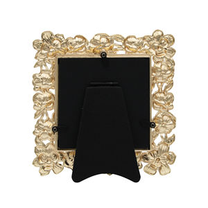 Cadre photo en alliage de zinc moulé sous pression, plaqué or, motif floral carré, 3,5" x 3,5" - Product Image 3