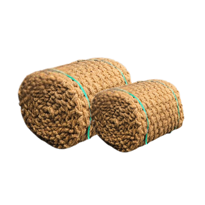 TOP ITEM Tapete de fibra de coco hecho en Vietnam diseñado como su solución antideslizante para todos los espacios - Product Image 1