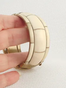 Bracelet manchette vintage en laiton incrusté d'os, bracelet indien rétro en laiton et os incrusté, bracelet à charnière, cadeau, bracelet en agate - Product Image 6