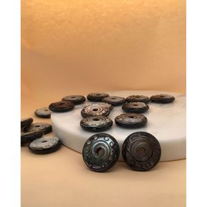 Cuentas de Concha de Nácar Negra Talladas en Forma de Donut - Product Image 2