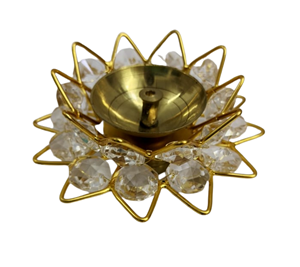 Superventas Crystal Akhand Diya Lámpara de aceite de cristal de latón decorativa Soporte de luz Linterna Forma ovalada Diya para Puja y decoración - Product Image 4