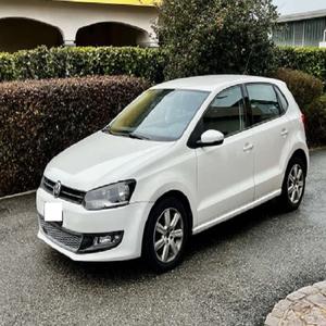 VOLKSWAGEN POLO HIGHLINE POLO V d'occasion 2010, conduite à gauche/droite - Product Image 1