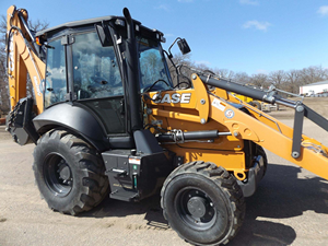Chargeuse-pelleteuse 695ST d'occasion, 4 tonnes, diesel, 55 KW, moment de charge élevé, à vendre - Product Image 6