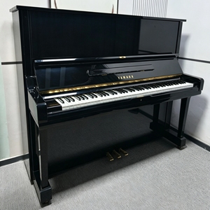 Piano Vertical Yamaha U3A Usado, Calidad Japonesa, Rendimiento Profesional, Listo para el Escenario, Sonido Claro y Potente U3 - Product Image 1