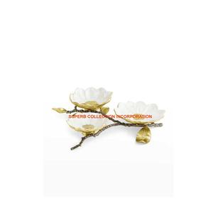 Bol de service en métal poli doré de qualité supérieure accessoire de décoration de table pour la maison pour les fêtes de mariage et les événements en vente - Product Image 1