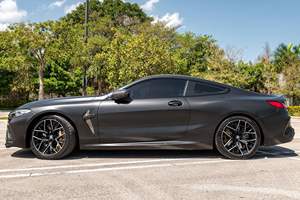 BMW M8 COMPETITION COUPE 2020 USADO, Volante a la Izquierda/Derecha - Product Image 3