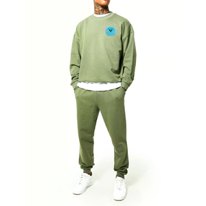 2025 conjunto de chándales de entrenamiento deportivo de poliéster de secado rápido personalizado para hombres servicio OEM conjunto de Jogger de nailon de 2 piezas rompevientos - Product Image 1