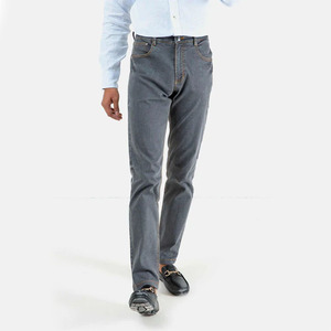 Pantalones vaqueros ajustados negros lavados para hombre, tela vaquera cómoda de alta elasticidad, tela antidecoloración versátil para 2025, pantalones vaqueros para hombre de tarifa al por mayor - Product Image 6