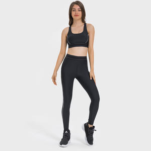 Nouveauté : Ensemble de yoga 2 pièces pour femme (leggings et brassière de sport) – Qualité supérieure, logo personnalisé, respirant, écologique, vêtements de fitness - Product Image 4