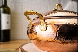 Cazuela de olla caliente de lujo con asas doradas, elegante, duradera, segura para horno, elegante vajilla de cocina, perfecta para comidas familiares - Product Image 4